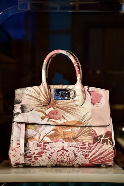 Welcome tote